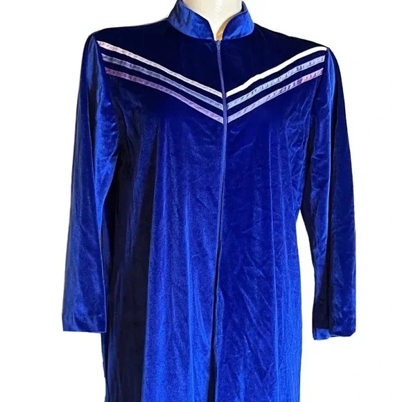 Vtg Blue Velour House Coat Robe M Zip Long Sleeves Cozy Modest Full Length Long - Picture 2 of 10